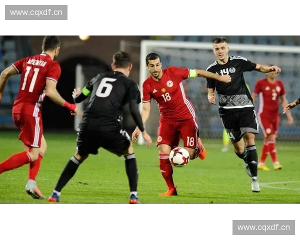 激烈对决引爆全场 足球赛事精彩瞬间回顾与深度分析